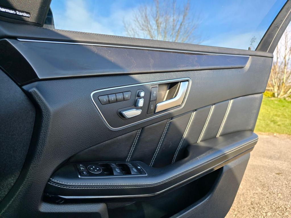 MERCEDES-BENZ E CLASS 5.5 E63 V8 BiTurbo AMG S 2015