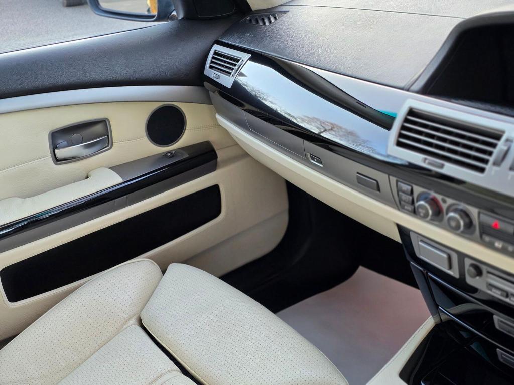BMW 7 SERIES 6.0 760Li 2006