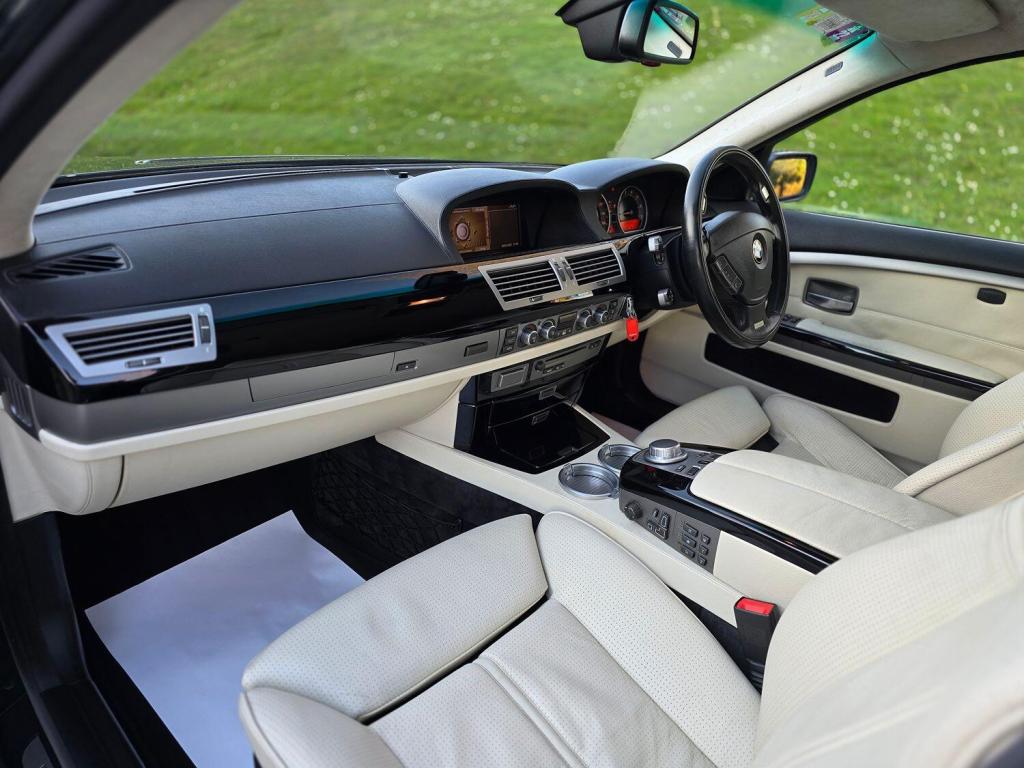 BMW 7 SERIES 6.0 760Li 2006