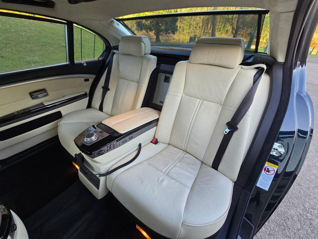 BMW 7 SERIES 6.0 760Li 2006