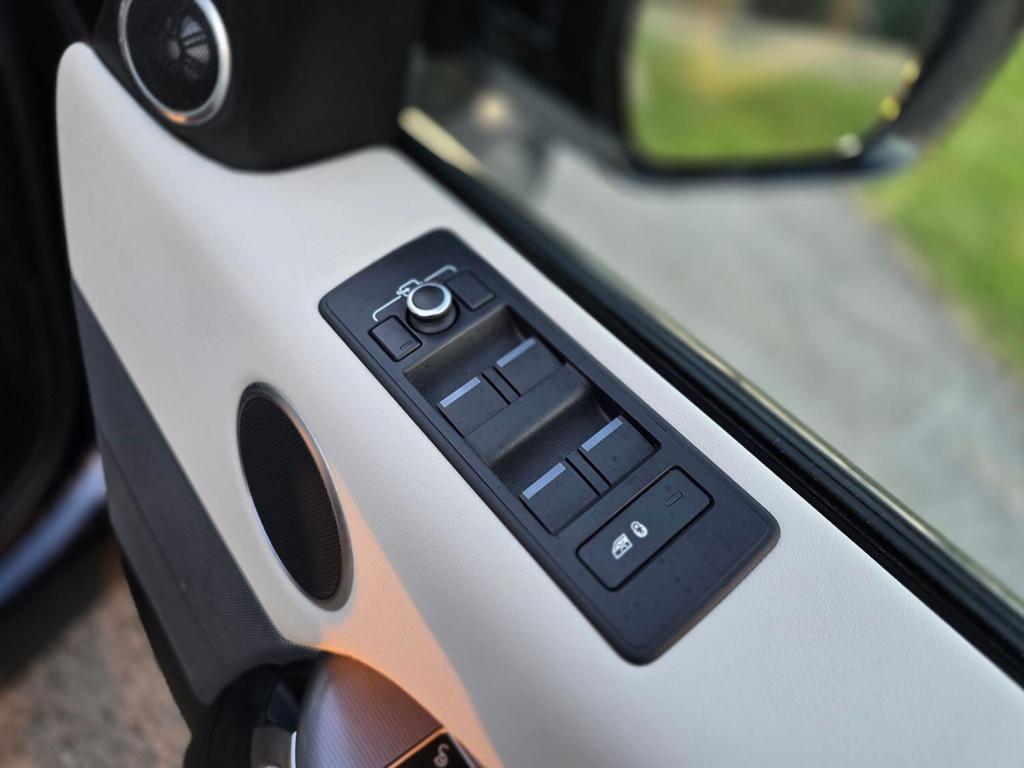 LAND ROVER RANGE ROVER SPORT 3.0 SD V6 HSE 2016