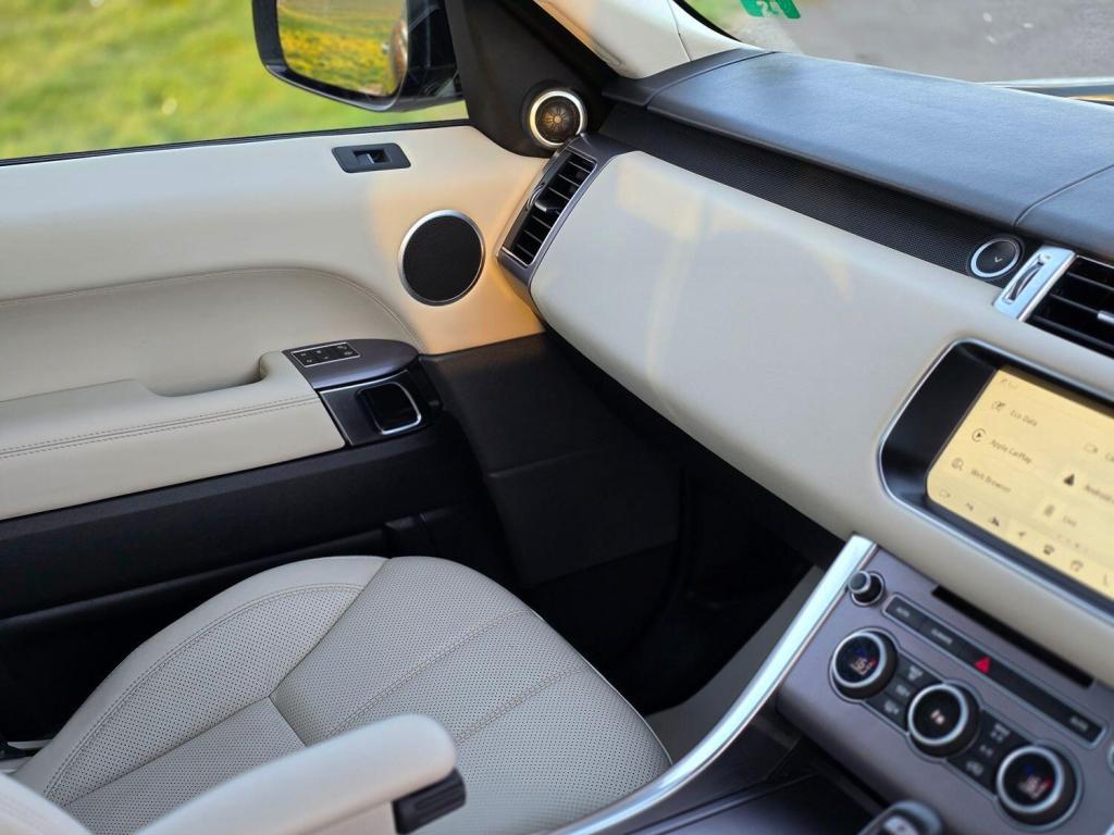 LAND ROVER RANGE ROVER SPORT 3.0 SD V6 HSE 2016