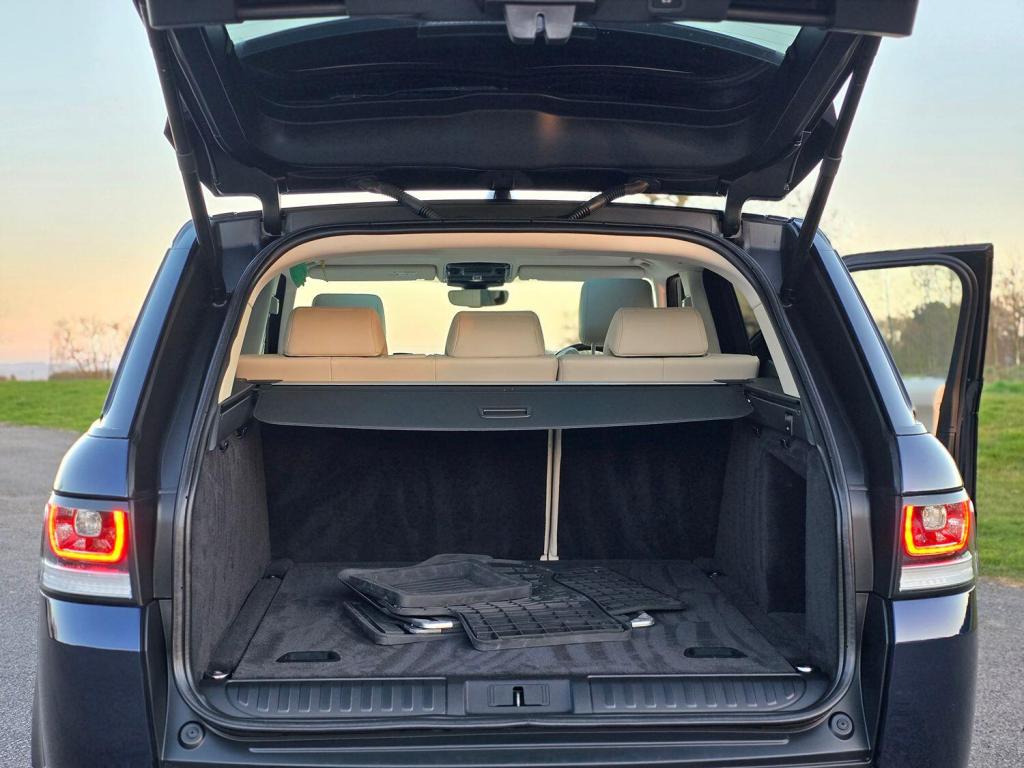 LAND ROVER RANGE ROVER SPORT 3.0 SD V6 HSE 2016