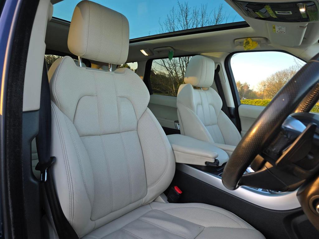 LAND ROVER RANGE ROVER SPORT 3.0 SD V6 HSE 2016