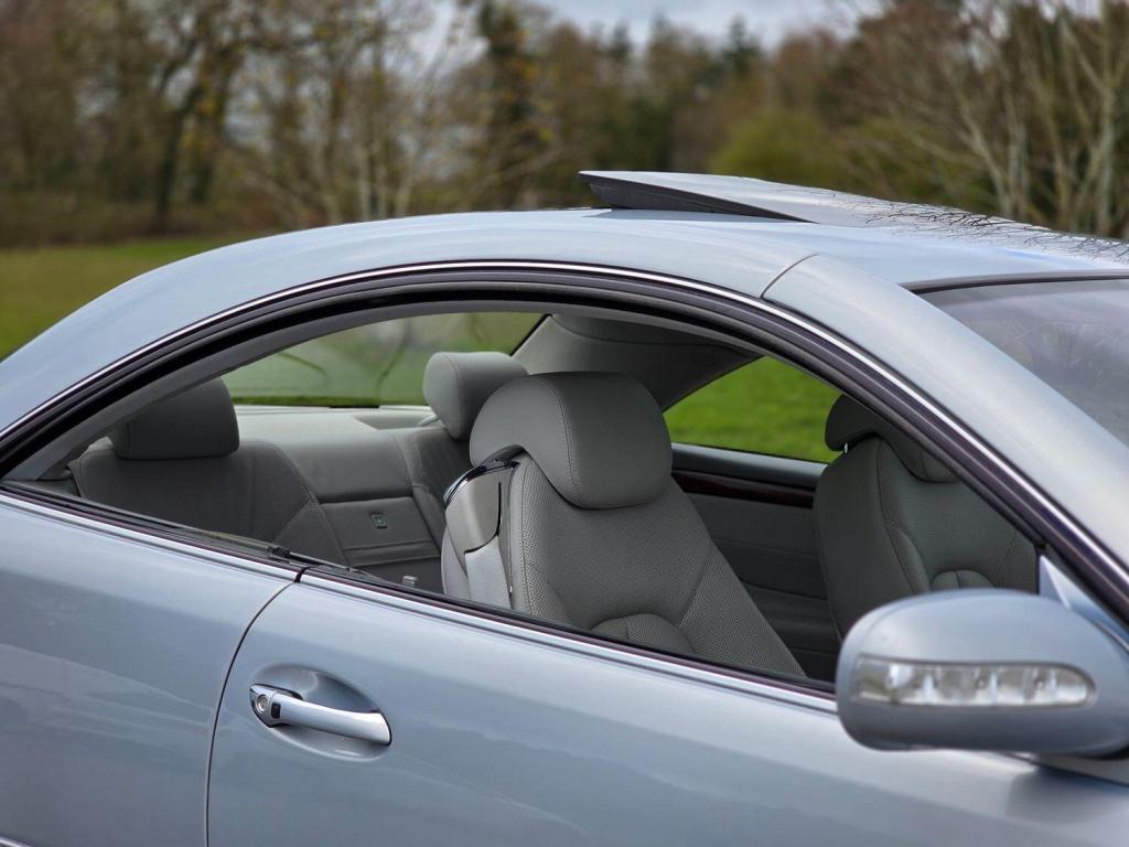 MERCEDES-BENZ CL 5.0 CL500 2004