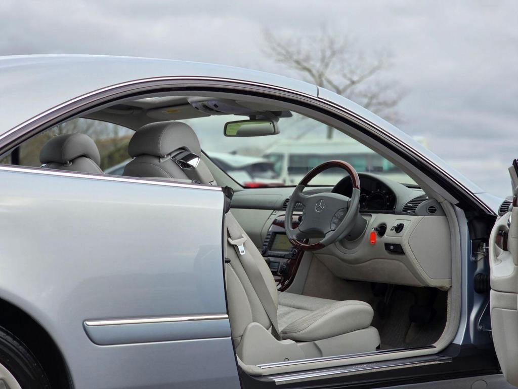 MERCEDES-BENZ CL 5.0 CL500 2004