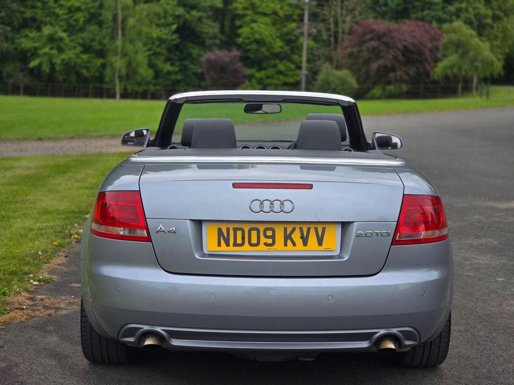 AUDI A4 2.0 TDI S line 2009