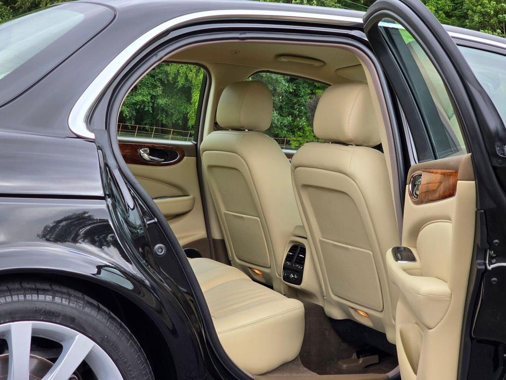 JAGUAR XJ 2.7 TDVi Executive 2009