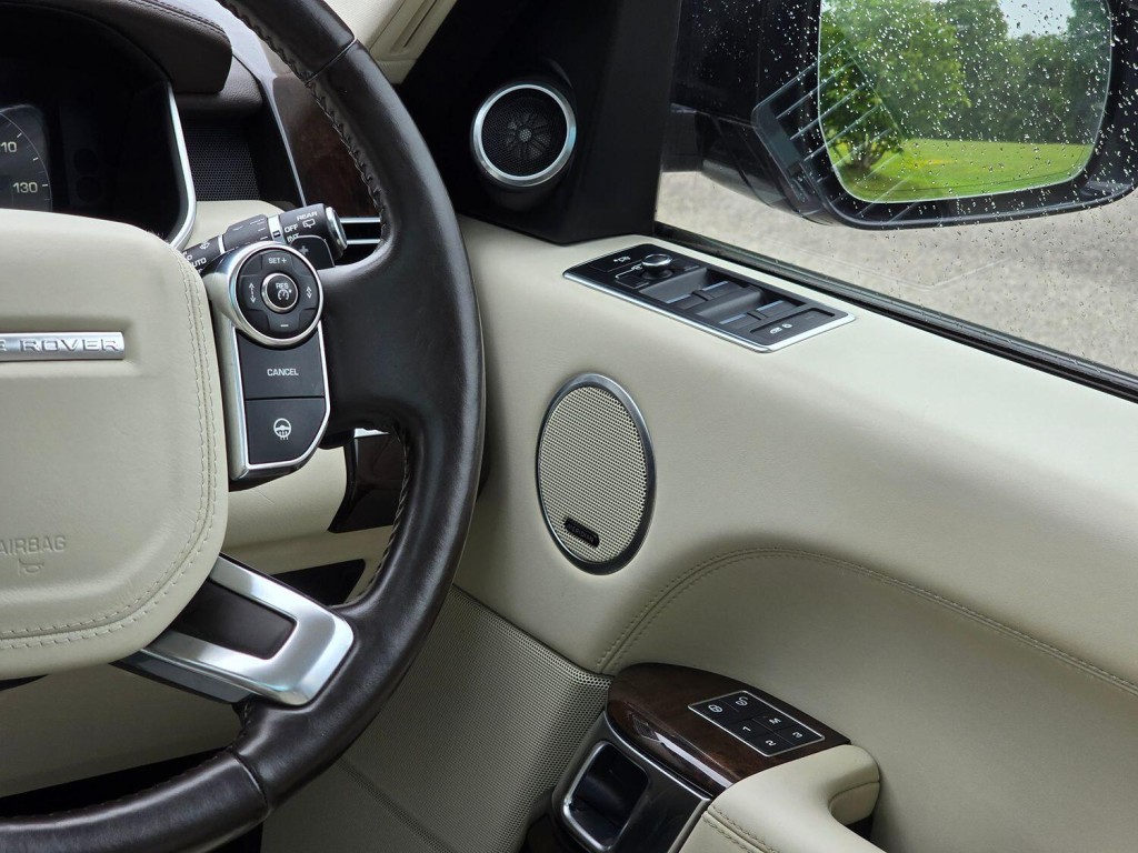 LAND ROVER RANGE ROVER 4.4 SD V8 Vogue SE 2016