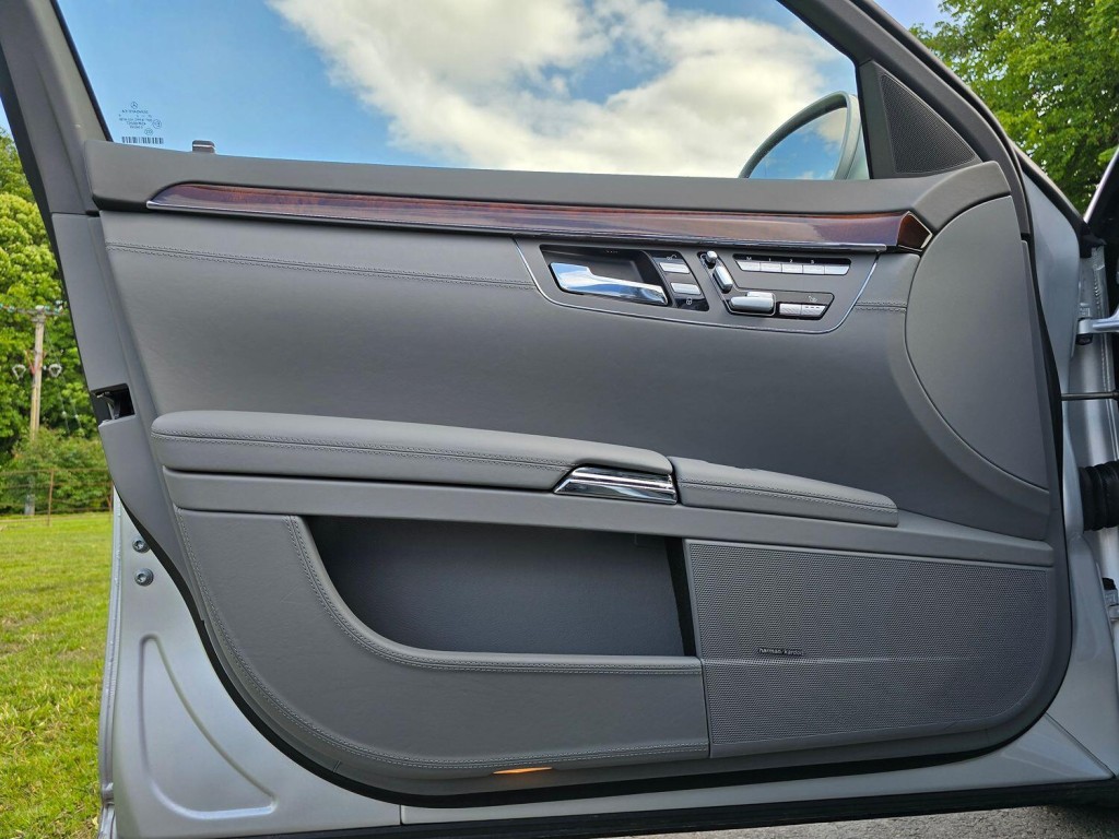 MERCEDES-BENZ S CLASS 5.5 S500 V8 2006