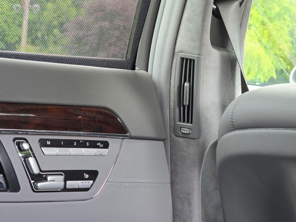 MERCEDES-BENZ S CLASS 5.5 S500 V8 2006