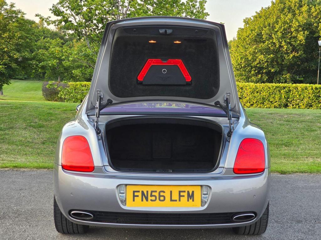BENTLEY FLYING SPUR  2006