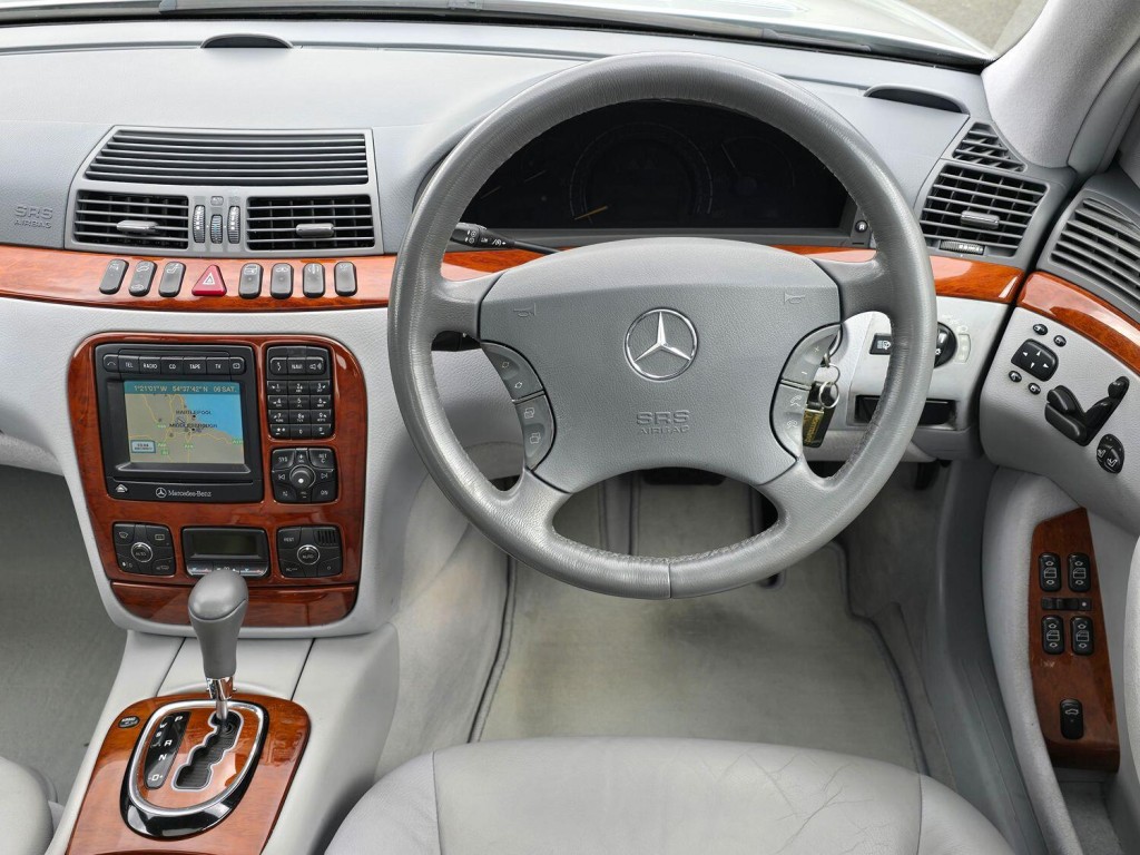 MERCEDES-BENZ S CLASS 3.2 S320 2001