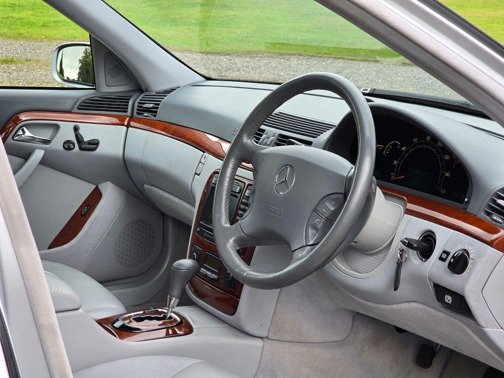MERCEDES-BENZ S CLASS 3.2 S320 2001