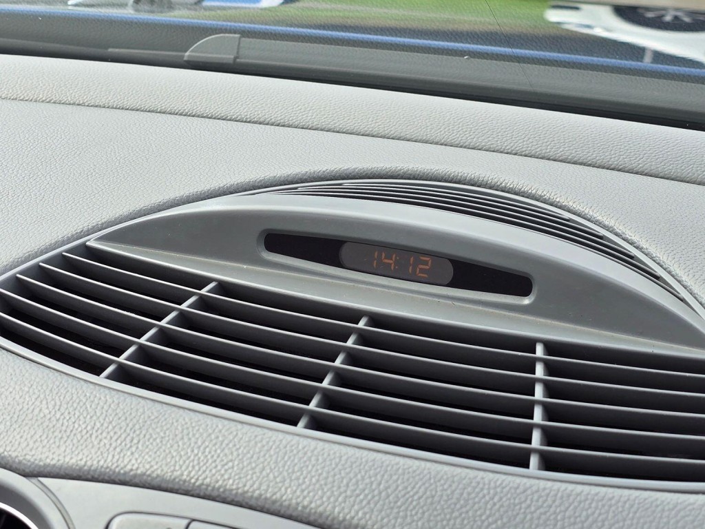 MERCEDES-BENZ SL 3.7 SL350 2005