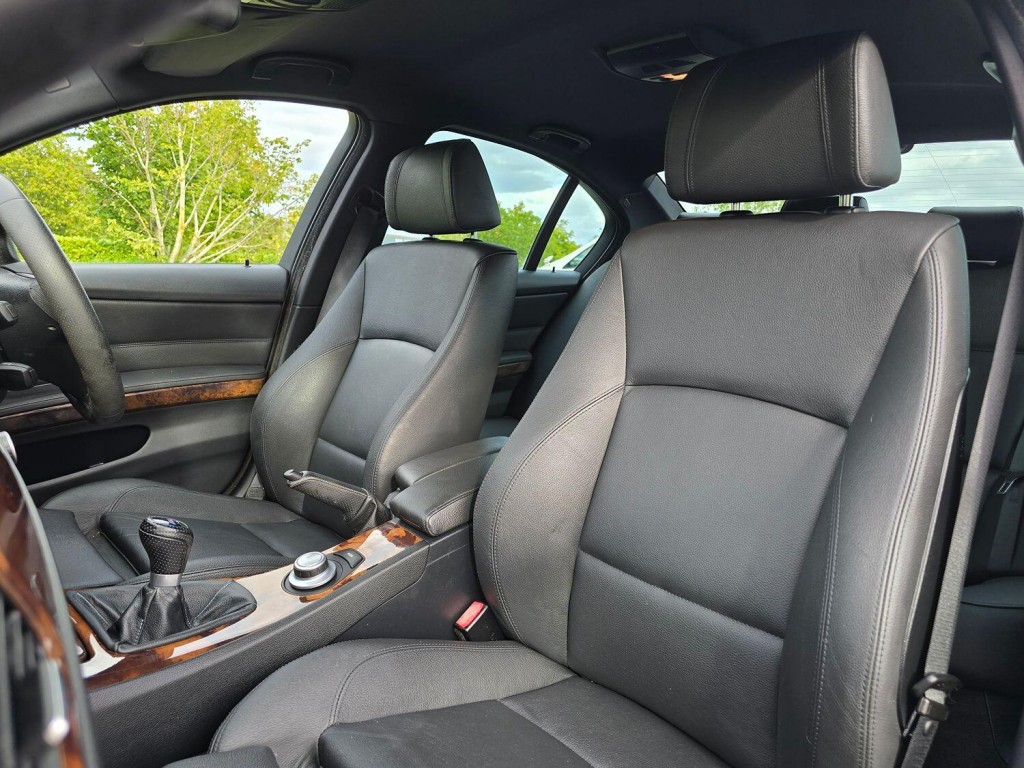 BMW 3 SERIES 3.0 335i M Sport Saloon 2008