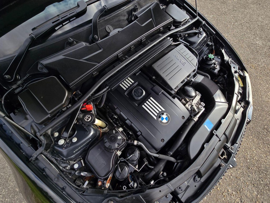 BMW 3 SERIES 3.0 335i M Sport Saloon 2008