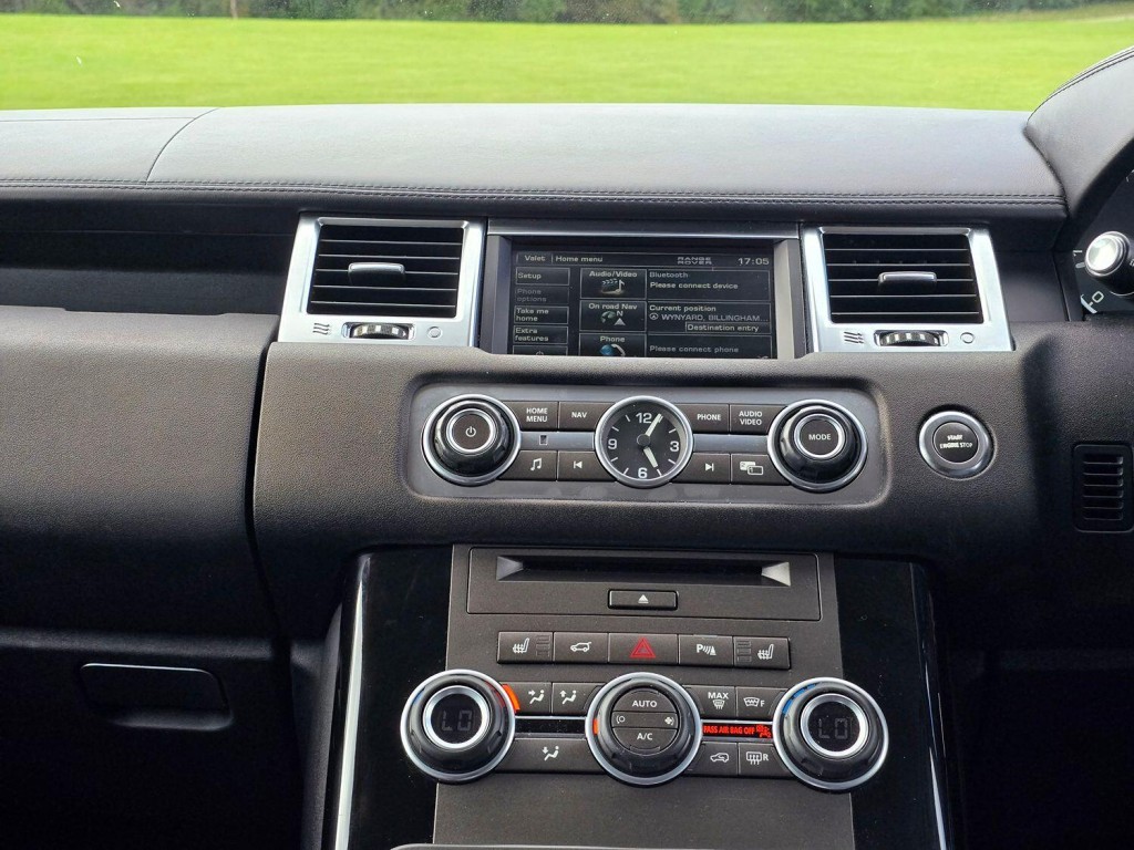 LAND ROVER RANGE ROVER SPORT 3.0 SD V6 HSE Black 2013