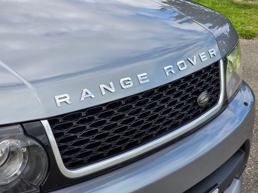 LAND ROVER RANGE ROVER SPORT 3.0 SD V6 HSE Black 2013