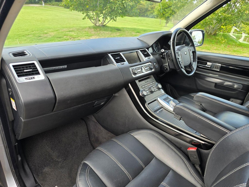 LAND ROVER RANGE ROVER SPORT 3.0 SD V6 HSE Black 2013