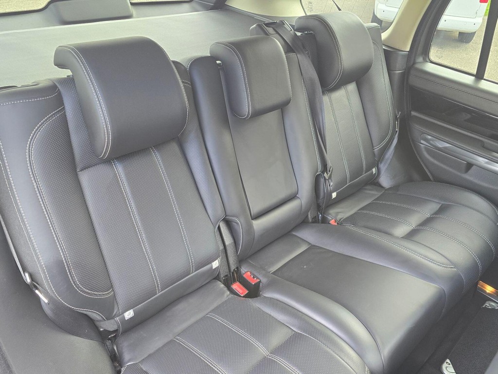 LAND ROVER RANGE ROVER SPORT 3.0 SD V6 HSE Black 2013