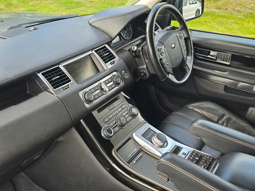 LAND ROVER RANGE ROVER SPORT 3.0 SD V6 HSE Black 2013