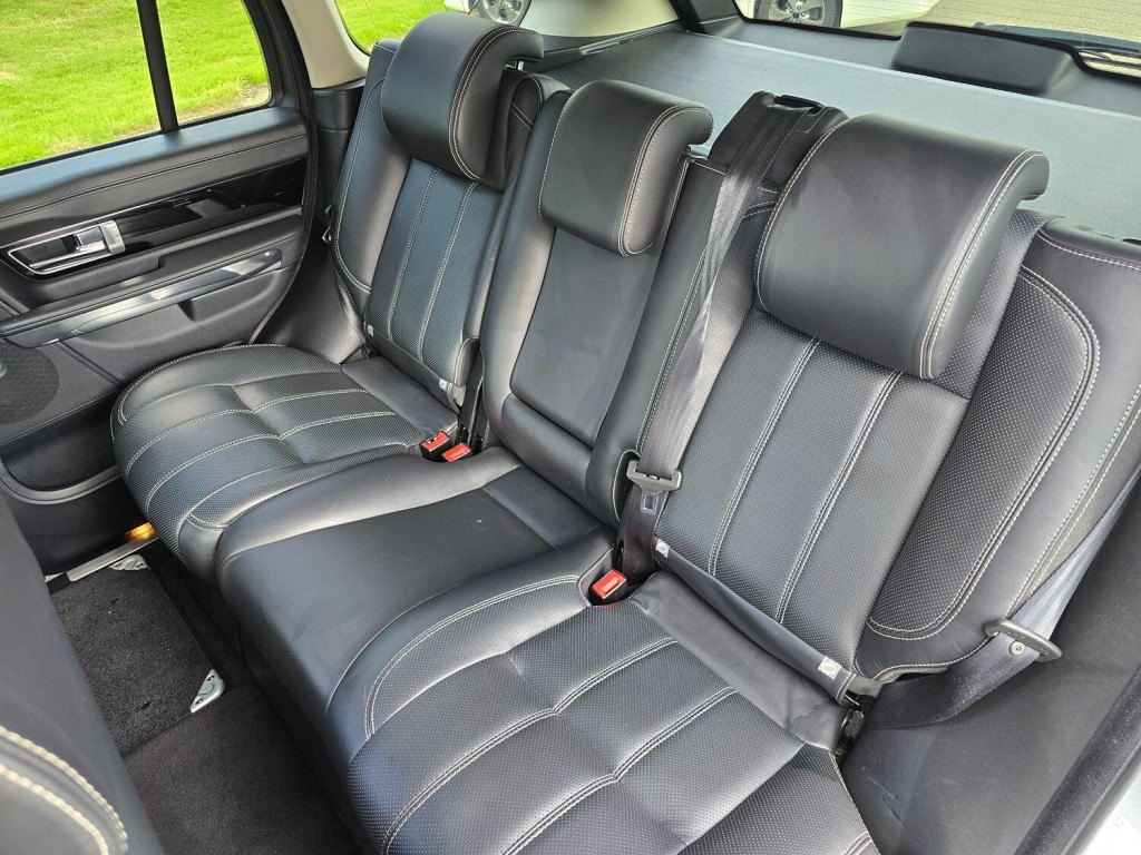 LAND ROVER RANGE ROVER SPORT 3.0 SD V6 HSE Black 2013