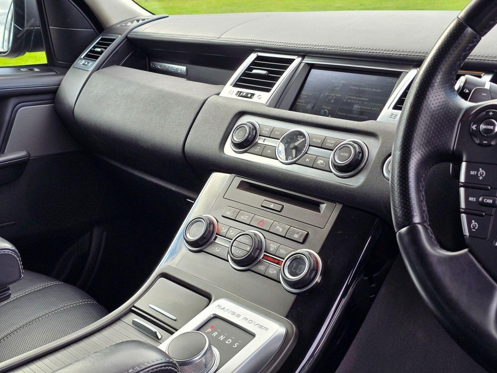 LAND ROVER RANGE ROVER SPORT 3.0 SD V6 HSE Black 2013