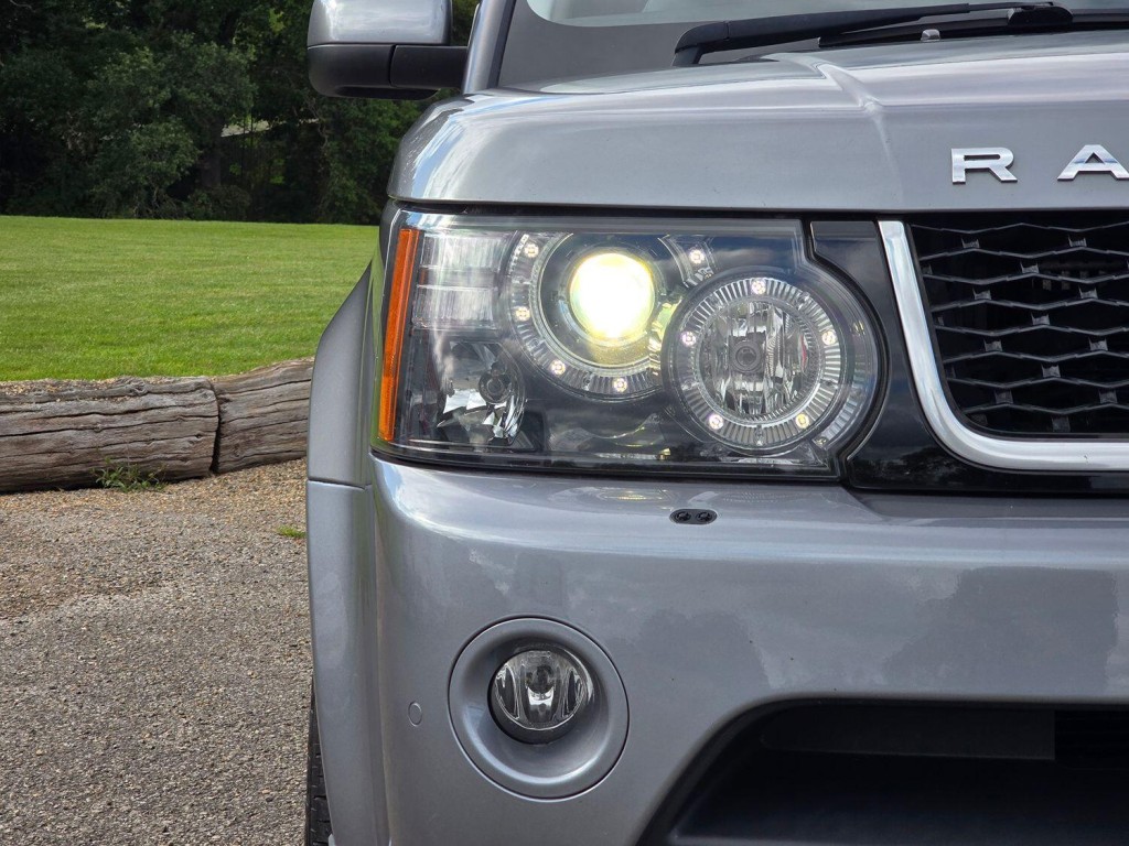 LAND ROVER RANGE ROVER SPORT 3.0 SD V6 HSE Black 2013