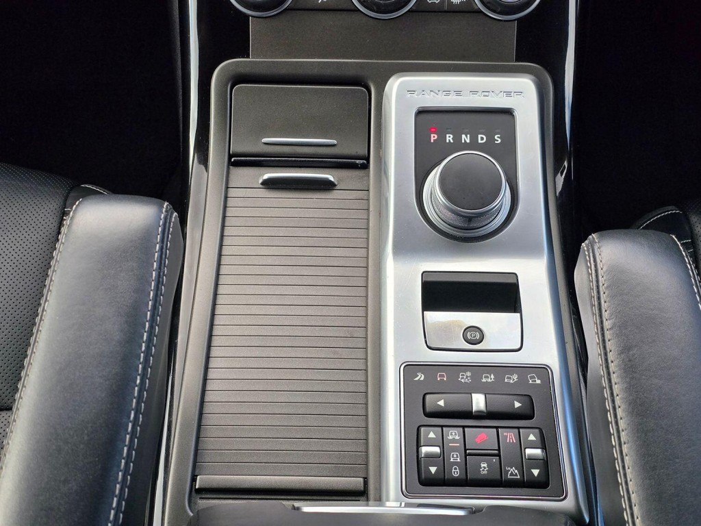 LAND ROVER RANGE ROVER SPORT 3.0 SD V6 HSE Black 2013