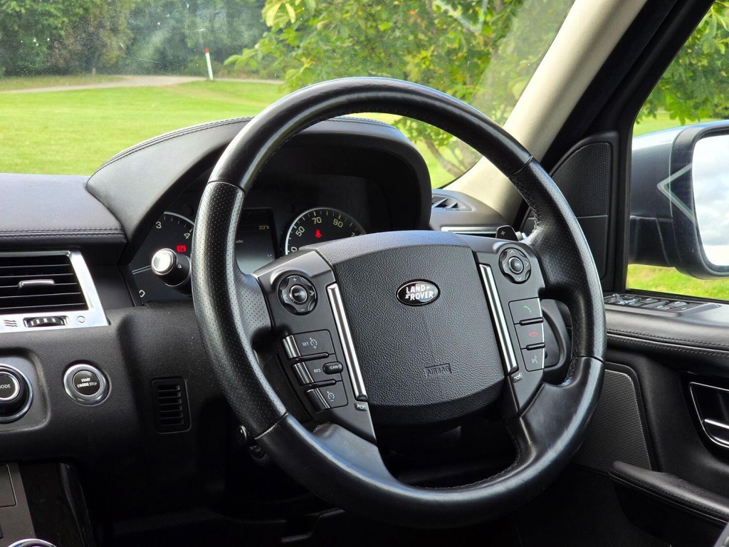 LAND ROVER RANGE ROVER SPORT 3.0 SD V6 HSE Black 2013