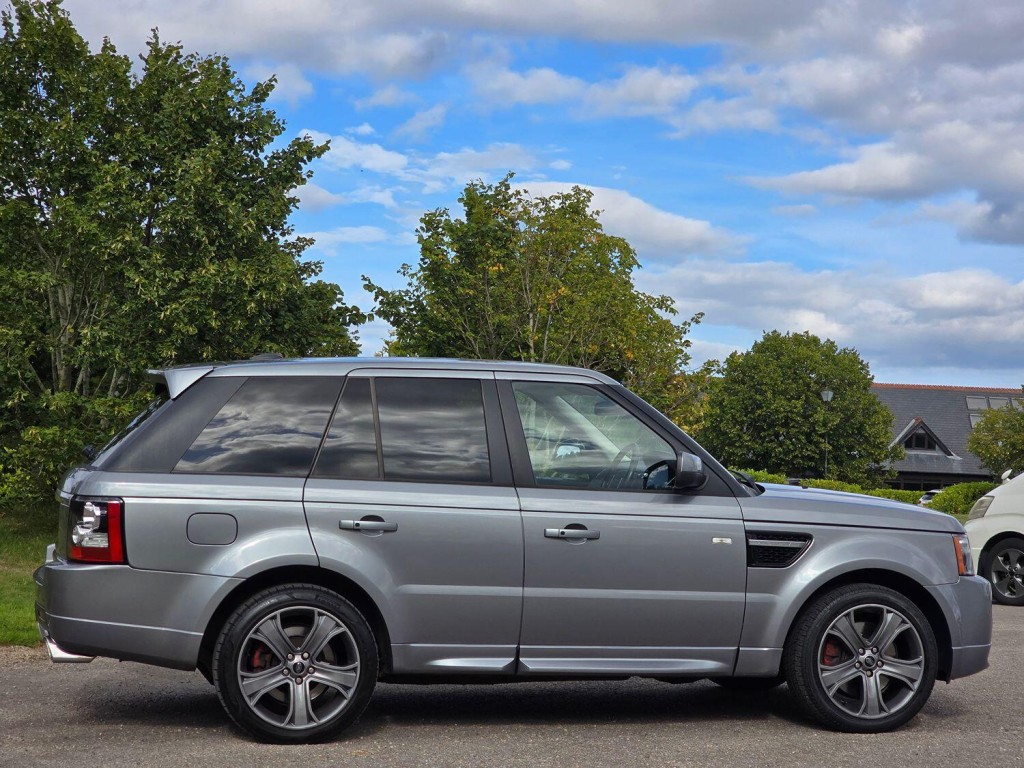 LAND ROVER RANGE ROVER SPORT 3.0 SD V6 HSE Black 2013