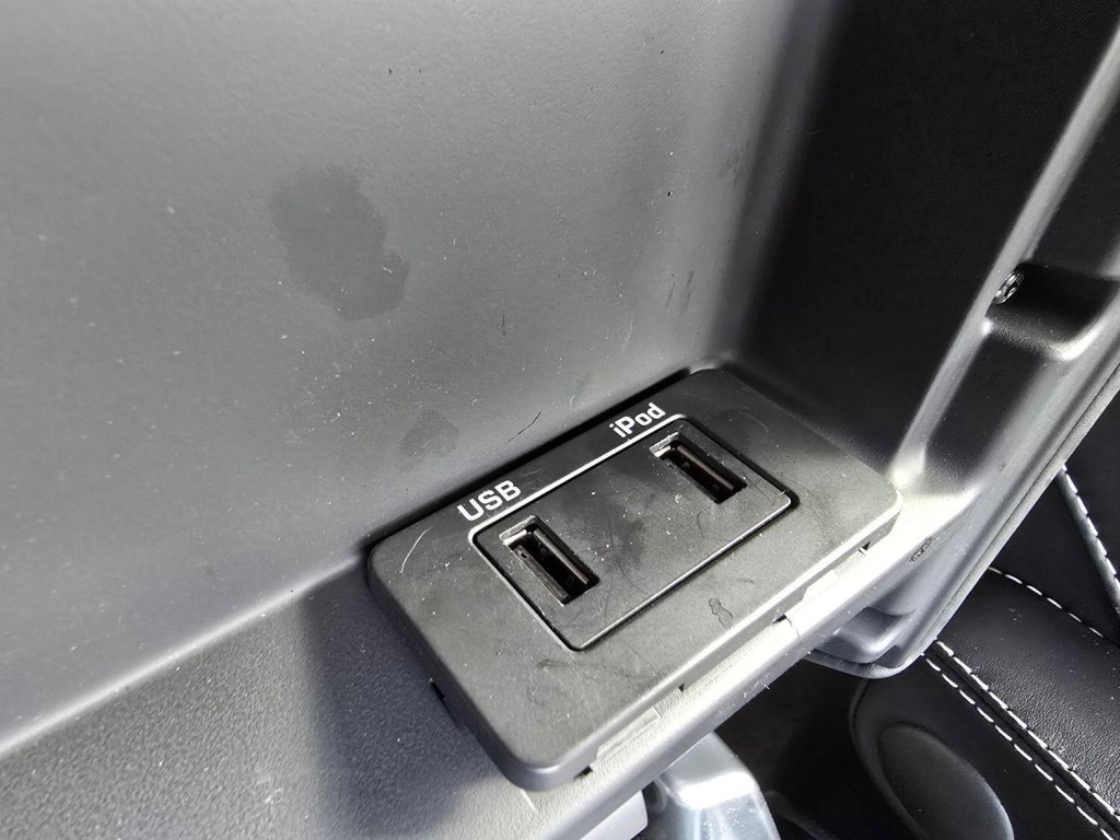 LAND ROVER RANGE ROVER SPORT 3.0 SD V6 HSE Black 2013