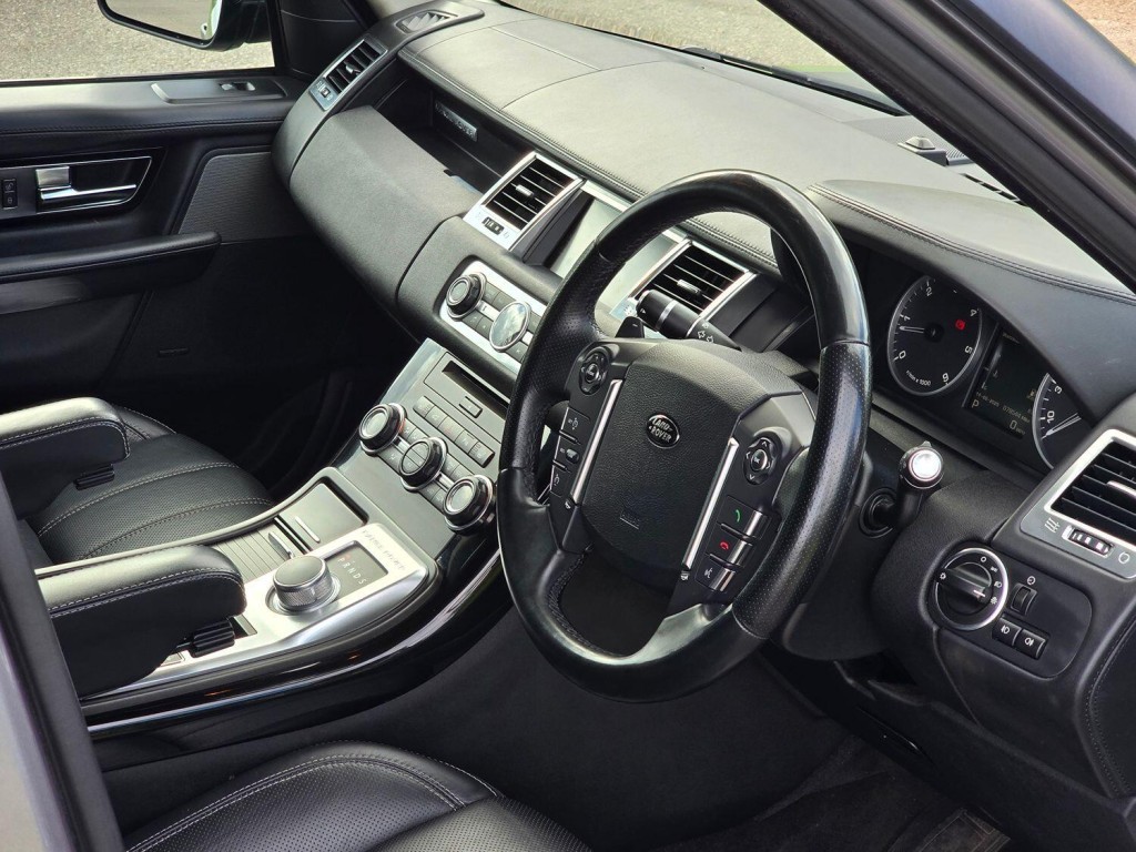 LAND ROVER RANGE ROVER SPORT 3.0 SD V6 HSE Black 2013
