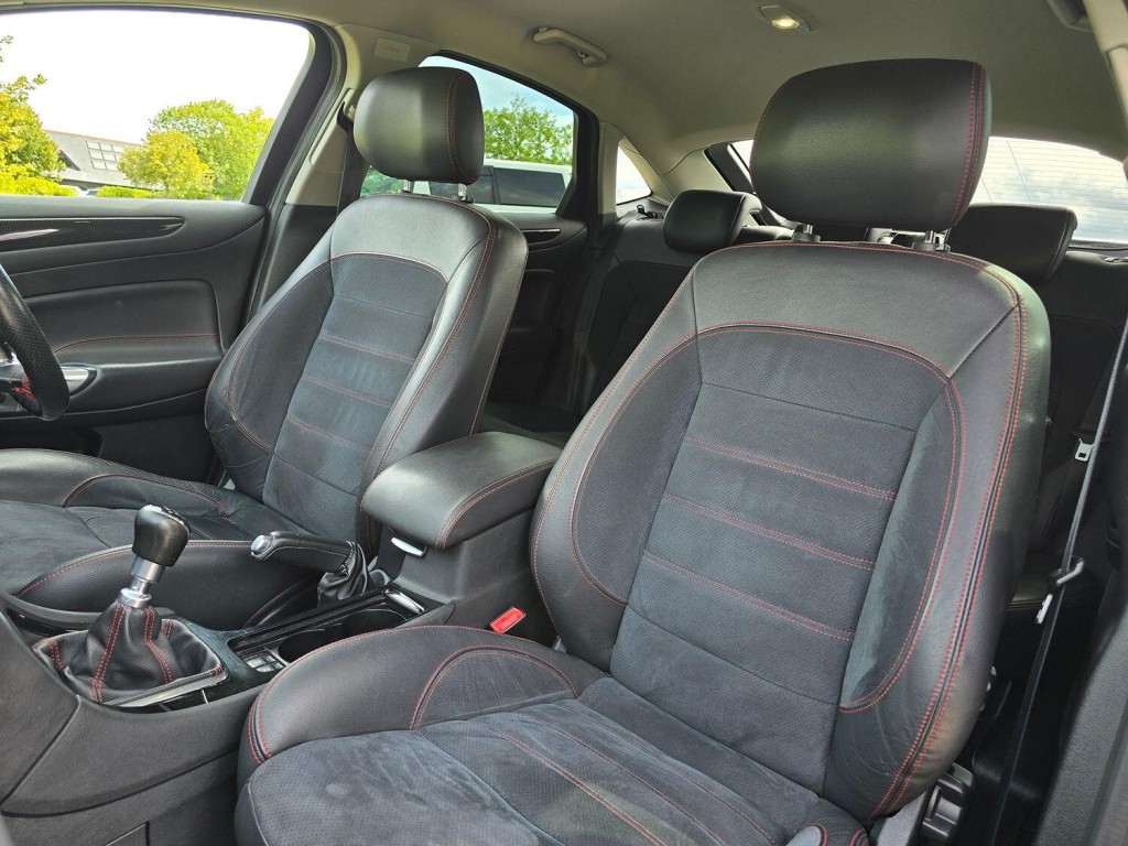 FORD MONDEO 2.2 TDCi Titanium X Sport 2011