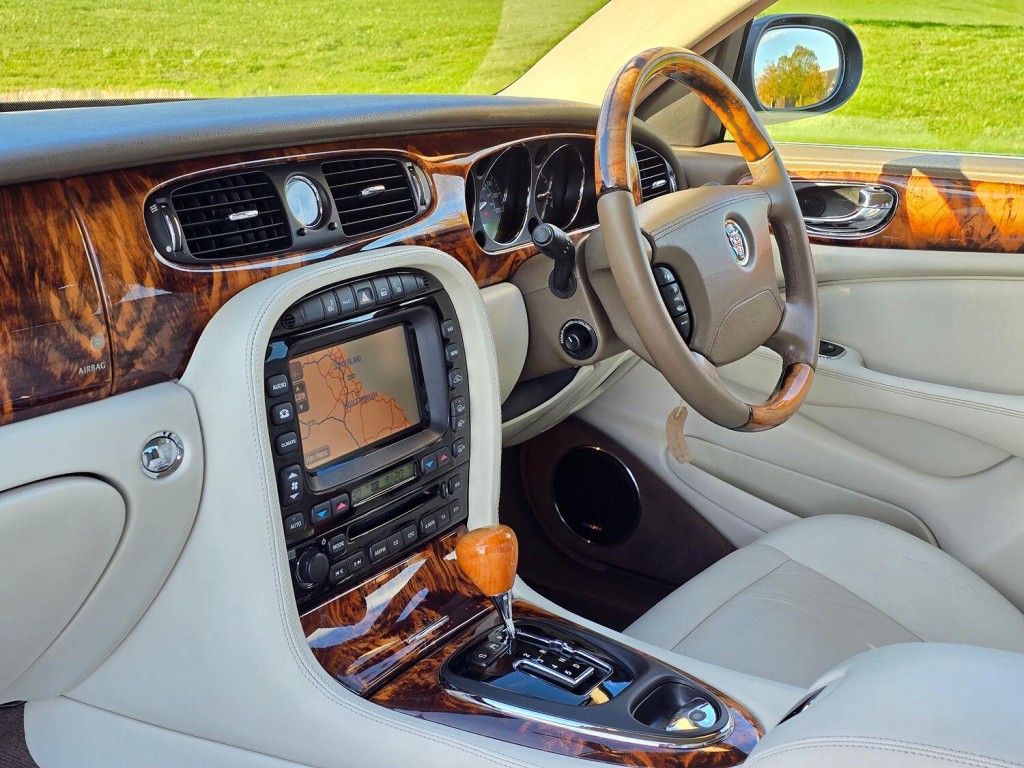 JAGUAR XJ 4.2 XJ8 SE 2005