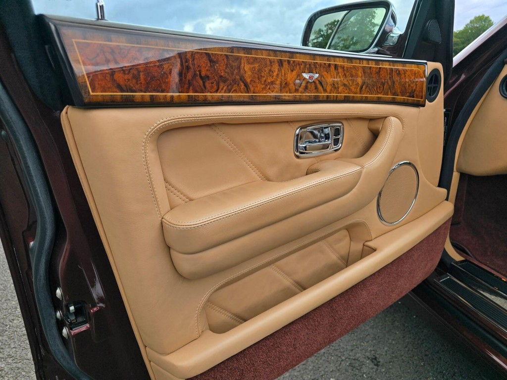 BENTLEY ARNAGE 6.8 R 2004