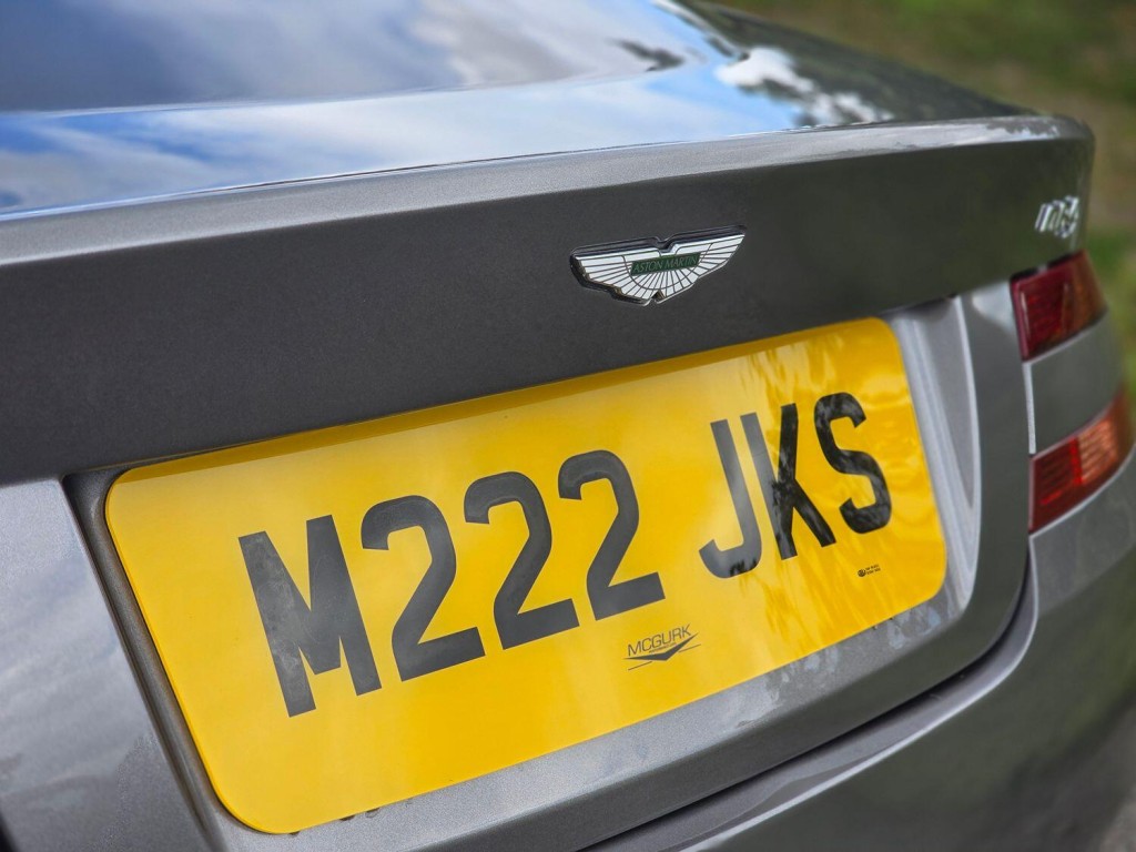 ASTON MARTIN DB9 5.9 2005