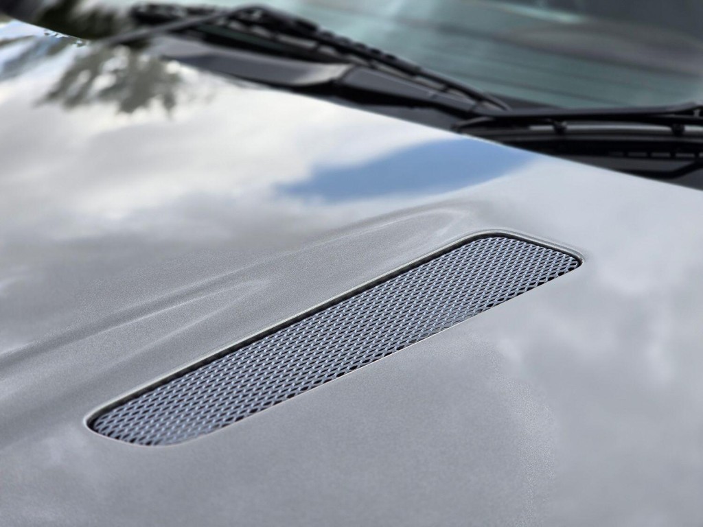 ASTON MARTIN DB9 5.9 2005