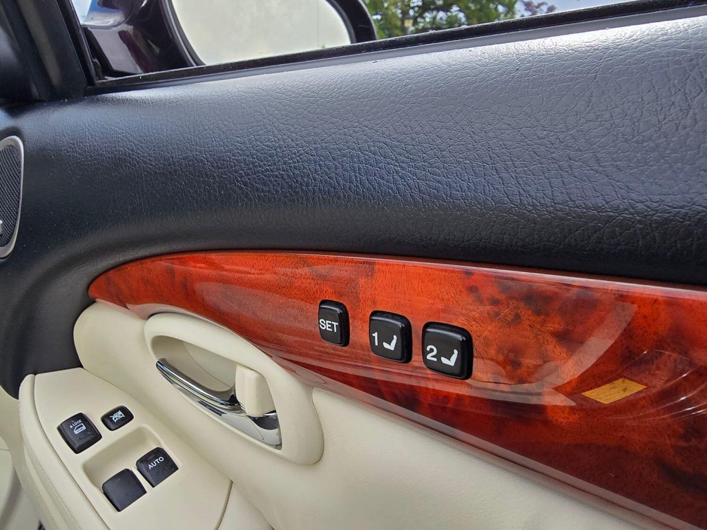 LEXUS SC 430 4.3 430 2006