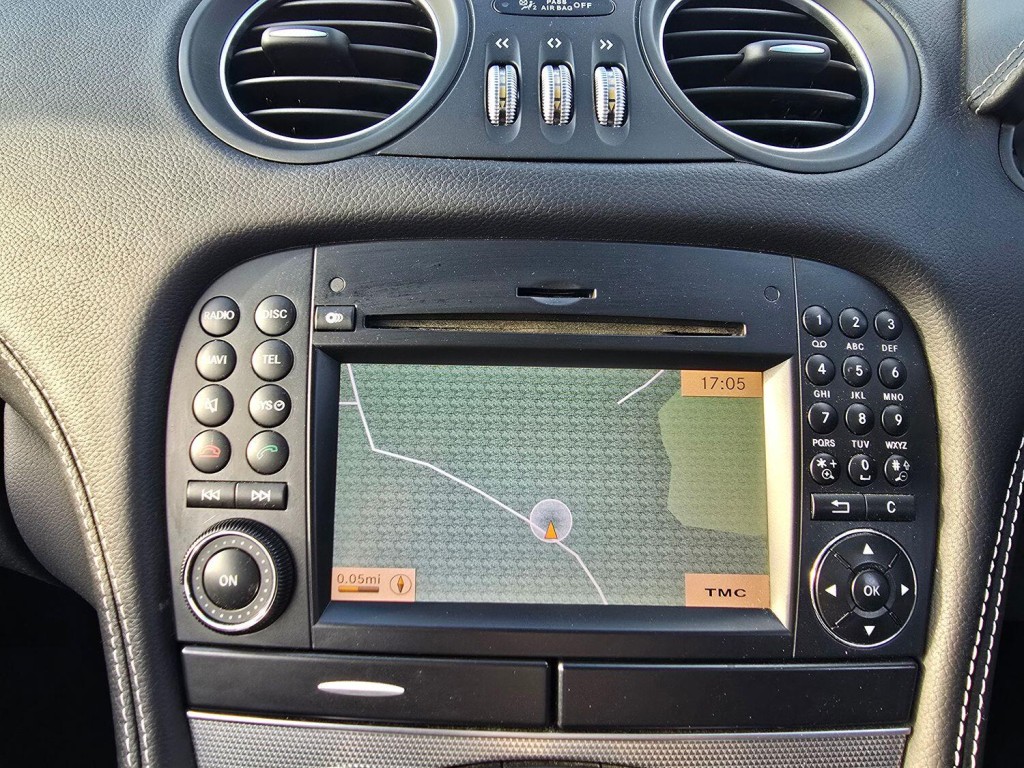 MERCEDES-BENZ SL 5.5 SL500 2010