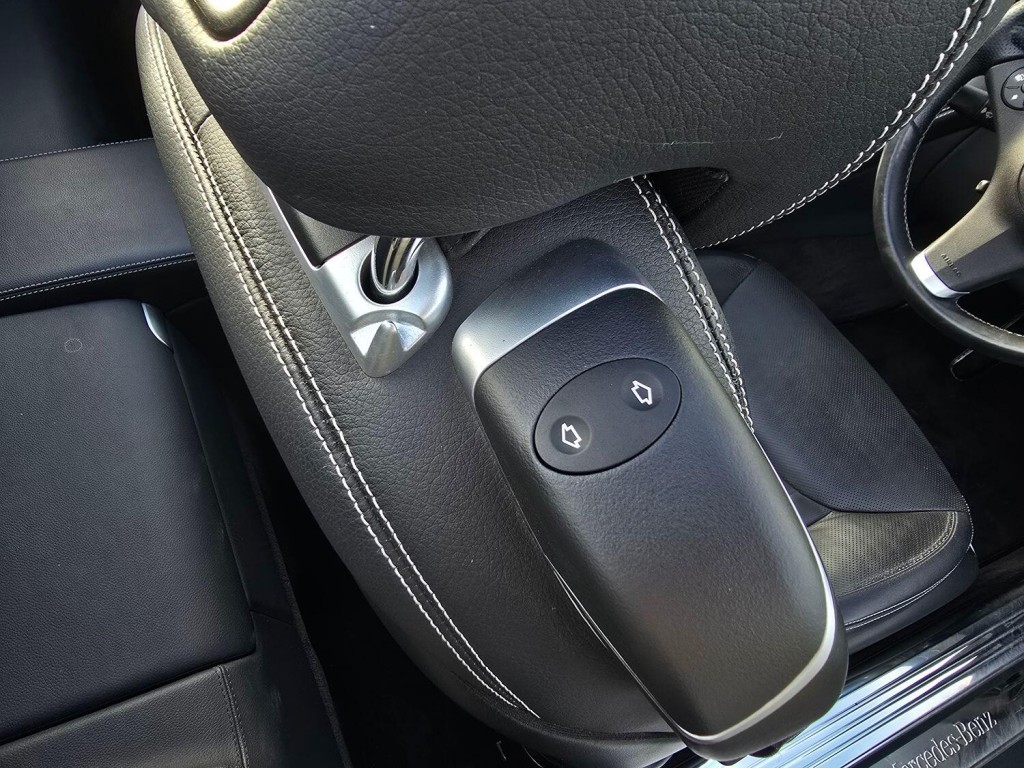 MERCEDES-BENZ SL 5.5 SL500 2010