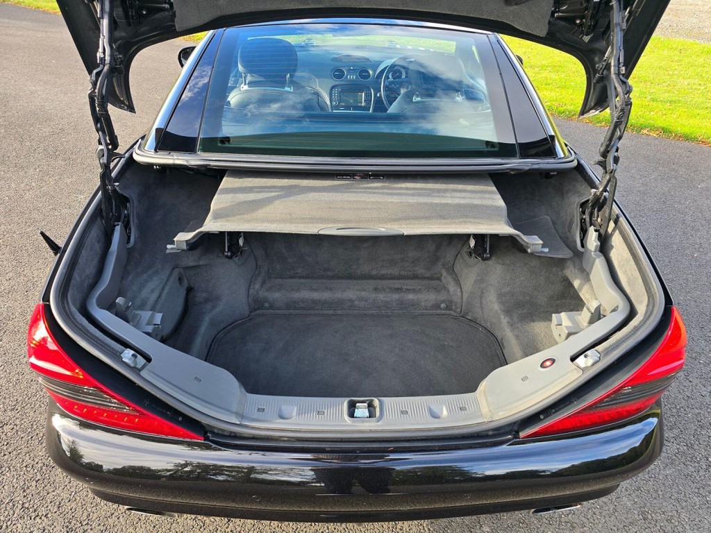 MERCEDES-BENZ SL 5.5 SL500 2010