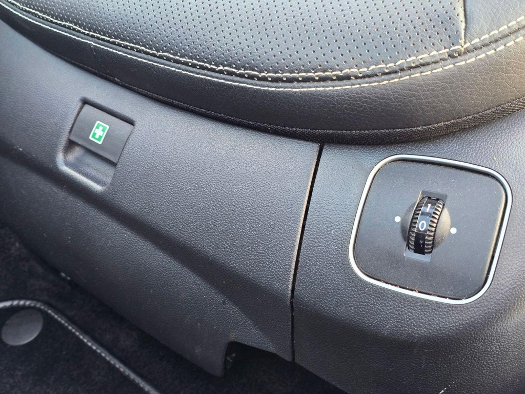 MERCEDES-BENZ SL 5.5 SL500 2010