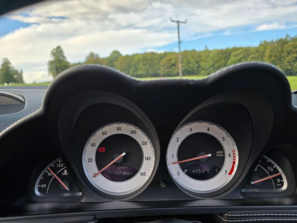 MERCEDES-BENZ SL 5.5 SL500 2010
