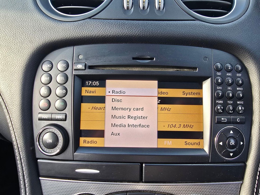 MERCEDES-BENZ SL 5.5 SL500 2010