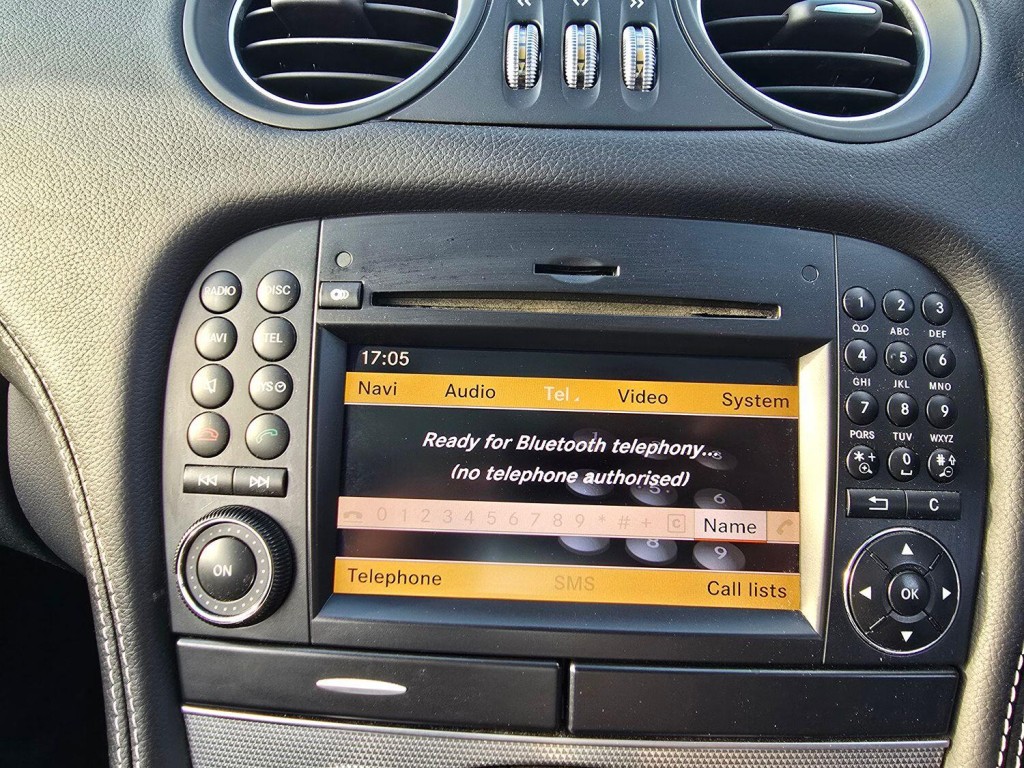 MERCEDES-BENZ SL 5.5 SL500 2010