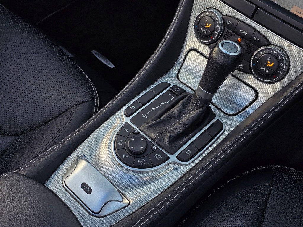 MERCEDES-BENZ SL 5.5 SL500 2010