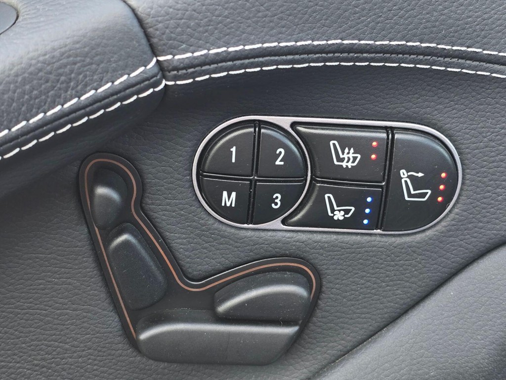 MERCEDES-BENZ SL 5.5 SL500 2010