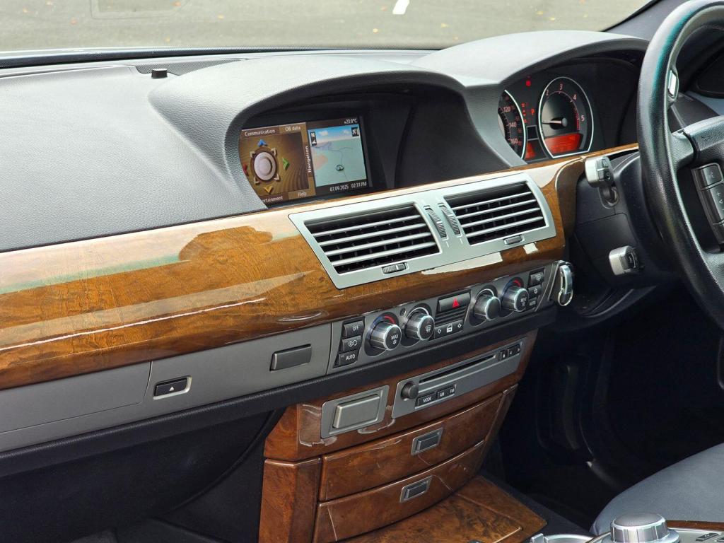 BMW 7 SERIES 3.0 730d SE 2006